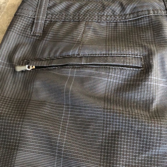 Men’s size 32 hang ten shorts - Picture 11 of 14